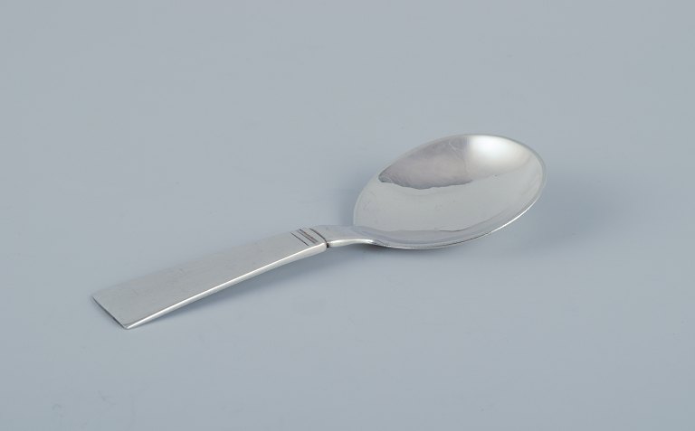 Georg Jensen Acadia. Art Deco compote/sugar spoon in sterling silver.