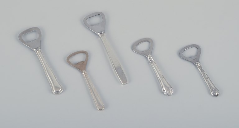 Evald Nielsen, Cohr, and other Danish silversmiths.
Five bottle openers in 830 silver and sterling silver.