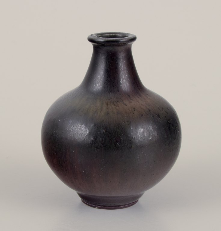 Berndt Friberg for Gustavsberg Studiohand.
Early unique miniature ceramic vase.