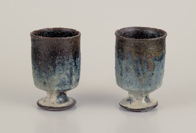 Gutte Eriksen, Denmark.
Two cups in ceramic, raku technique.