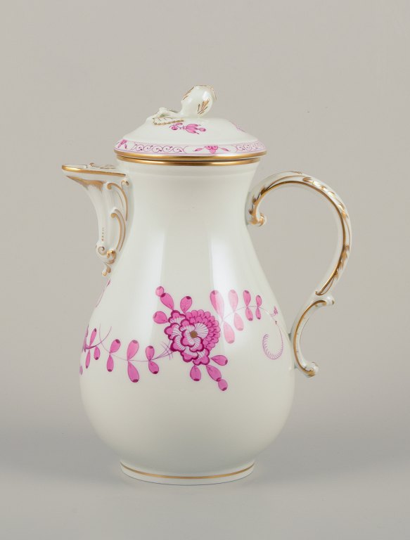 Meissen, Germany.
A "Pink Indian" porcelain coffee pot.