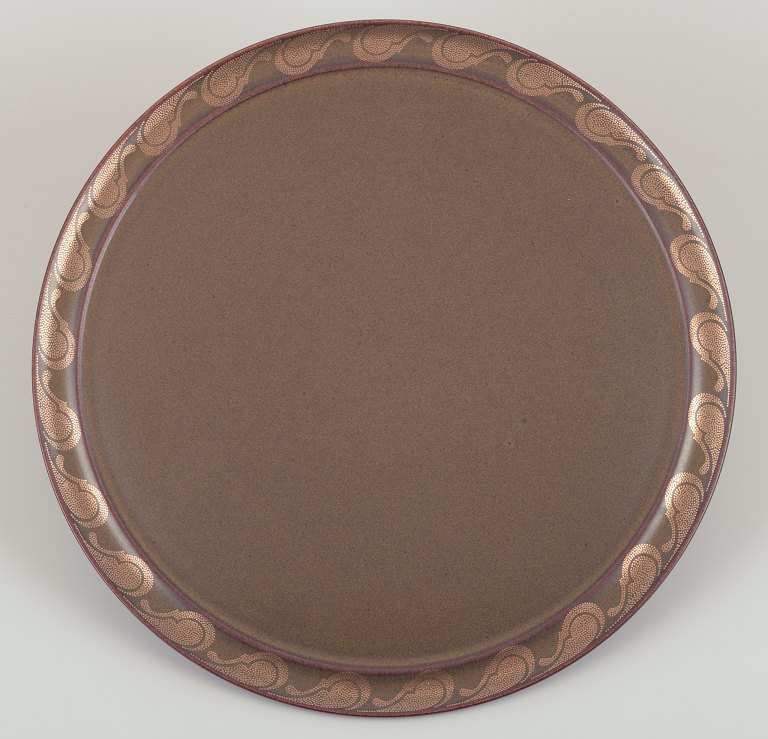 Timo Sarpaneva for Rosenthal. "Kaari". A round tray in porcelain.