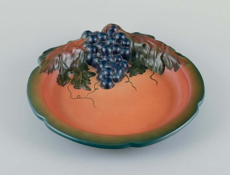 Erik Magnussen for Ipsens, Denmark. Art Nouveau dish.