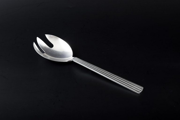 Georg Jensen, Bernadotte
Serveringsske / salatske i sterling sølv