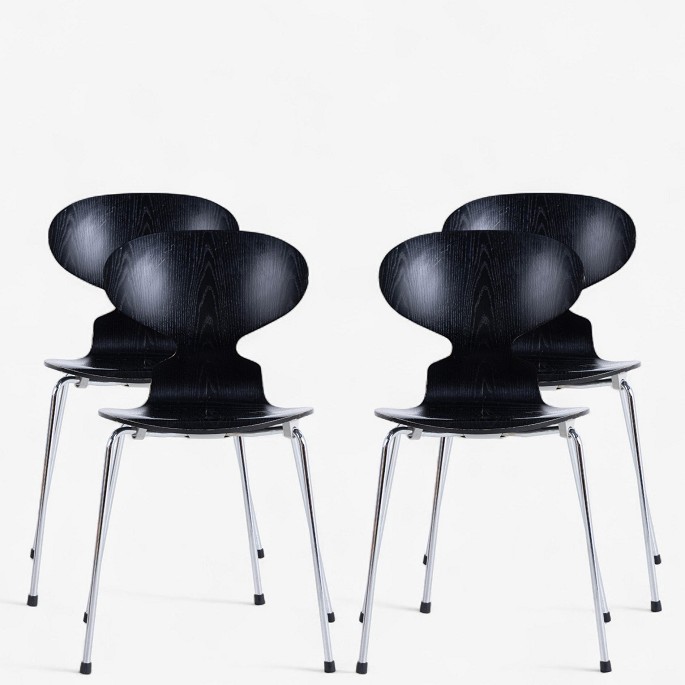 Arne Jacobsen / Fritz Hansen.
AJ 3100 - Sæt á 4 sortlaserede Myrestole med stel i stål.
Kontakt os vedr. lagerstatus
