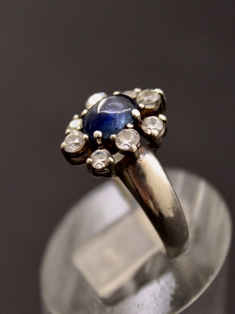 Sterling sølv ring  med cabochon sleben safir