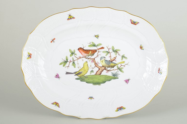 Herend, Hungary
Large "Rothschild" serving platter, mid-20th century.