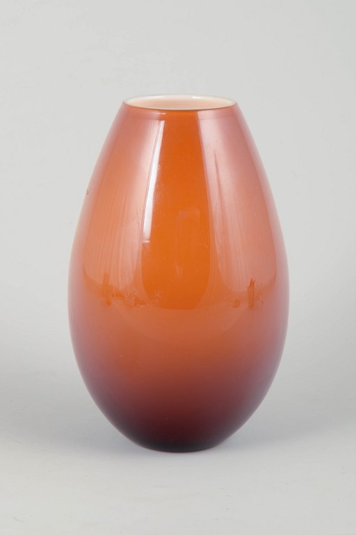 Peter Svarrer for Holmegaard“Cocoon” Vase, 20th Century.
