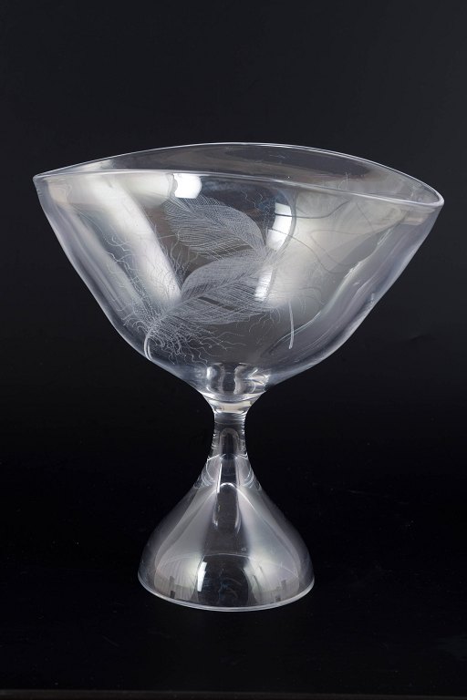 Vicke Lindstrand for Kosta.Art Glass Skål, model 52451, midt 1900-tallet.