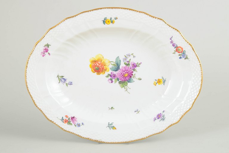 Royal Copenhagen, Saksisk Blomst, ovalt serveringsfad.