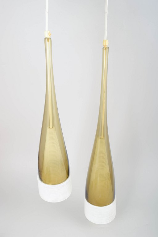 Par skandinaviske loftslamper.