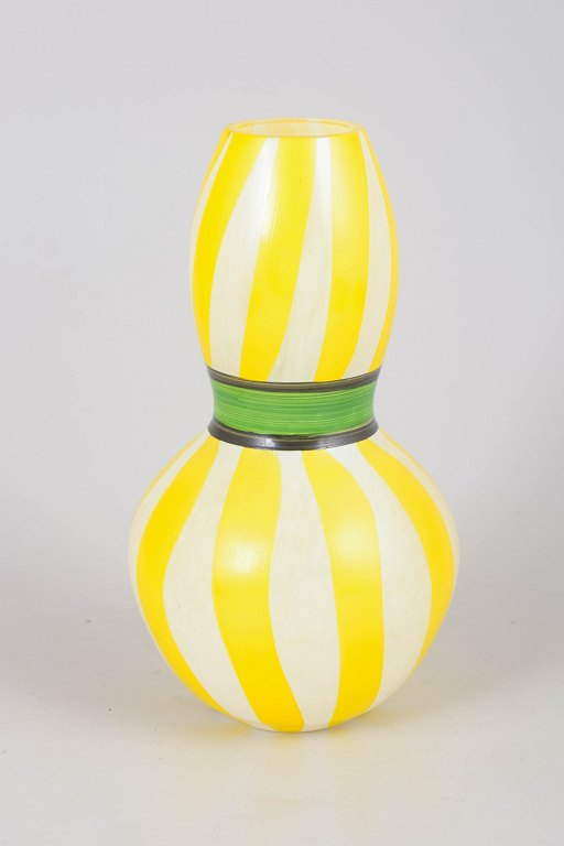 Ulrica Hydman-Vallien for Kosta Boda, håndmalet vase.