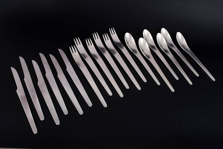 Arne Jacobsen for Anton Michelsen, komplet bestik til seks personer.