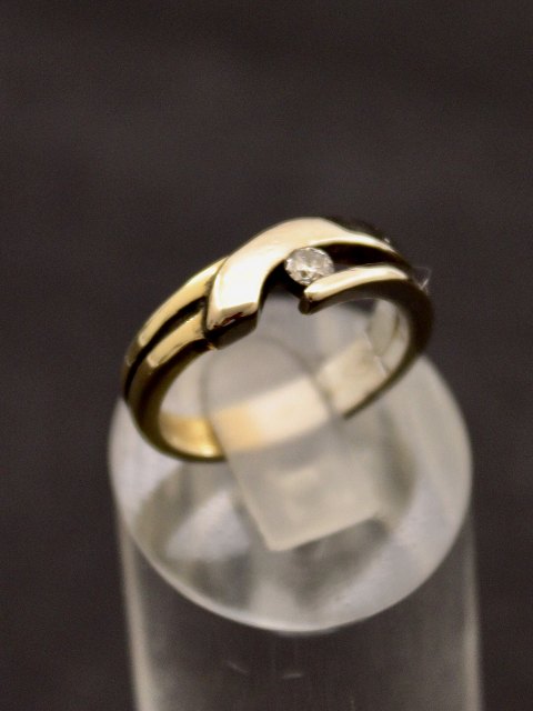 14 karat hvidguld ring med diamant