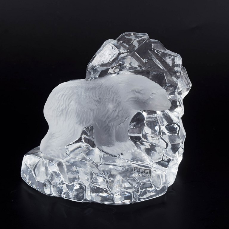Kosta Boda, isbjørneskulptur i kunstglas.